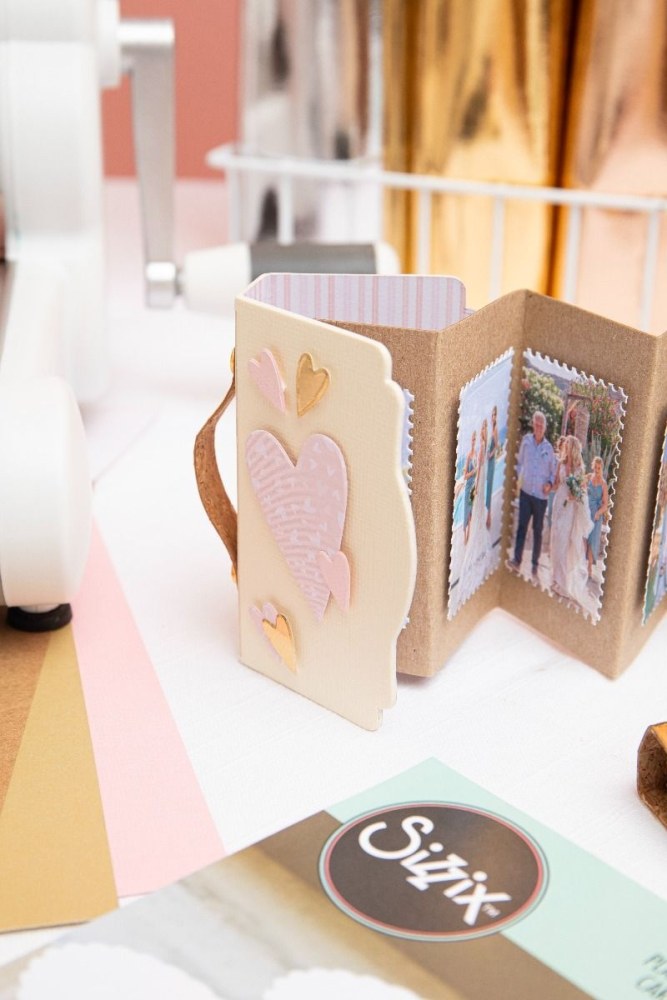 Sizzix ScoreBoards Die by Eileen Hull Mini Book, a die for papercraft - 4